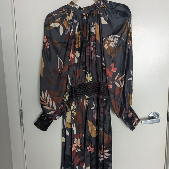 Witchery dress, size 6 gothy dress - Picture 3 of 3